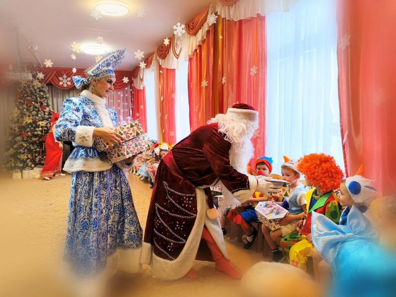 Новогодний праздник в группе № 9
