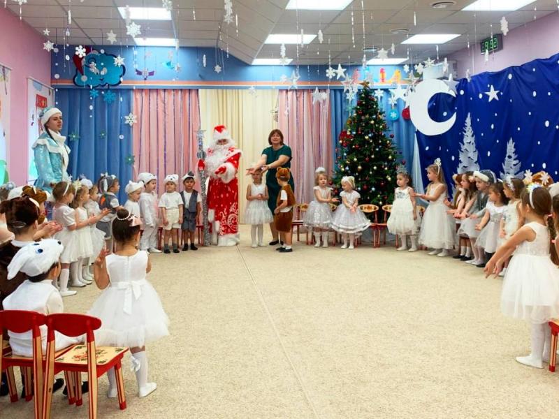 Новогодний утренник в группе № 2