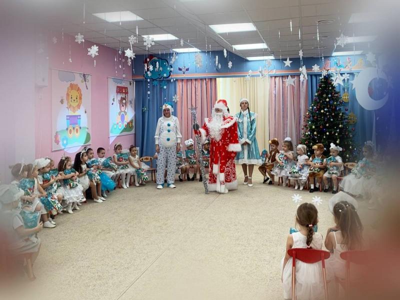 Новогодний утренник в группе № 2