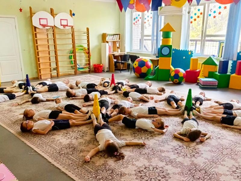 Спортивный праздник, посвящённый Дню космонавтики в 7 группе