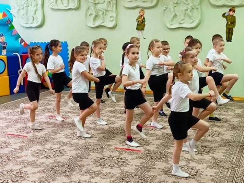 Спортивное развлечение к 23 февраля в группе № 7