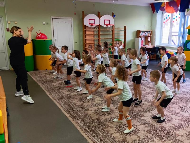 Спортивный праздник, посвящённый Дню космонавтики в 9 группе