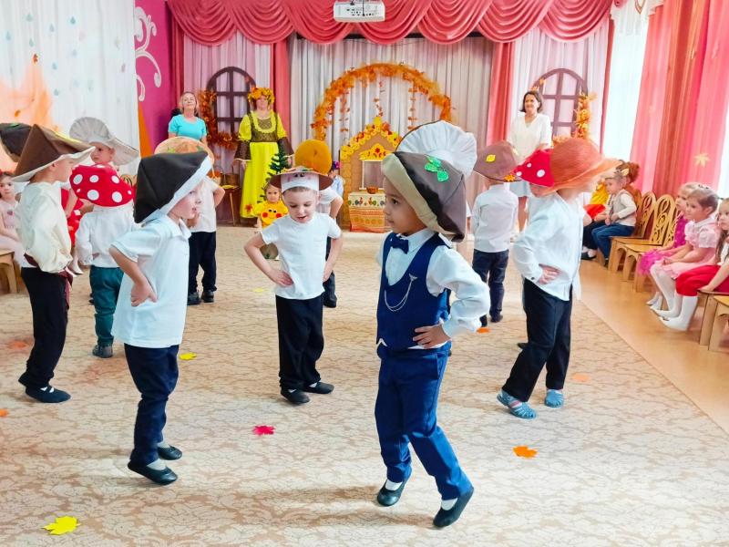 Праздник осени в 9 группе