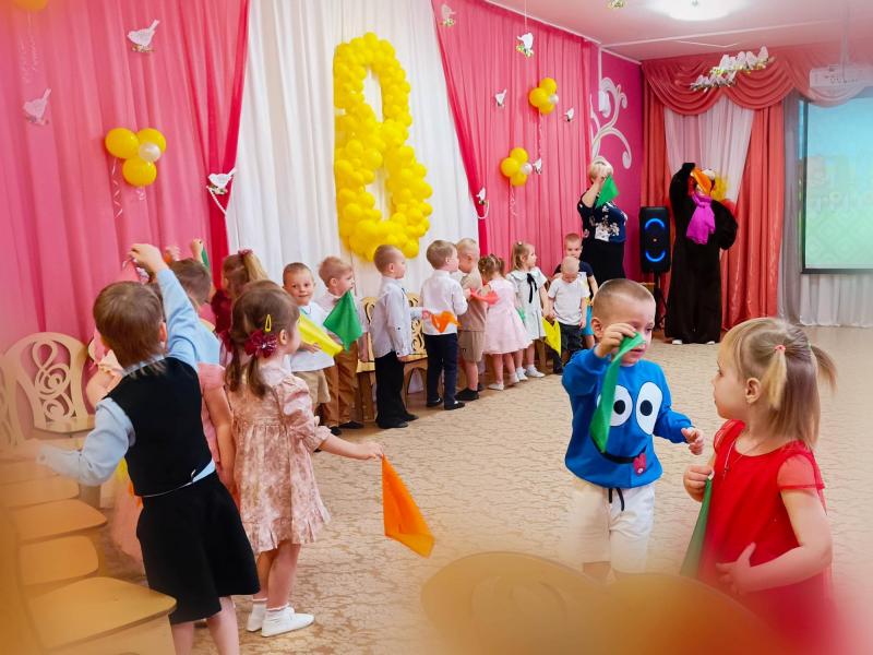 Праздник к 8 марта в группе № 3