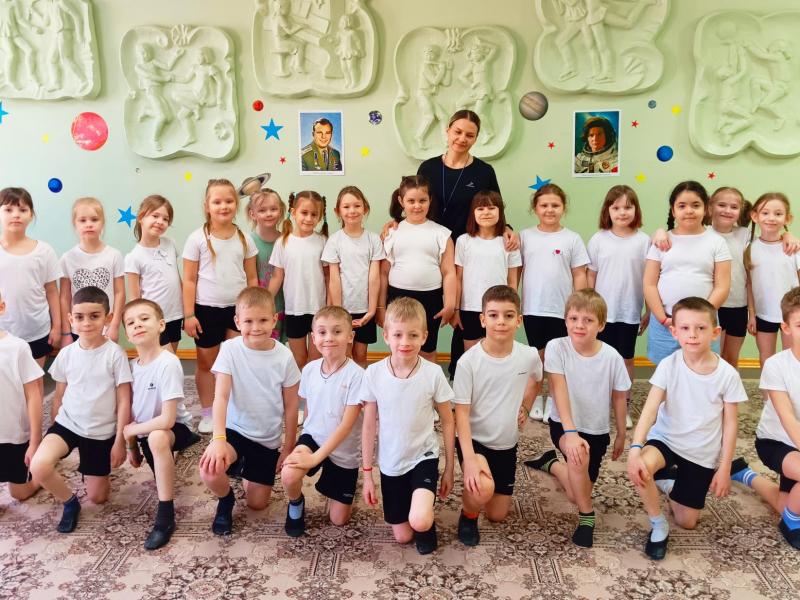 Спортивный праздник, посвящённый Дню космонавтики в 11 группе