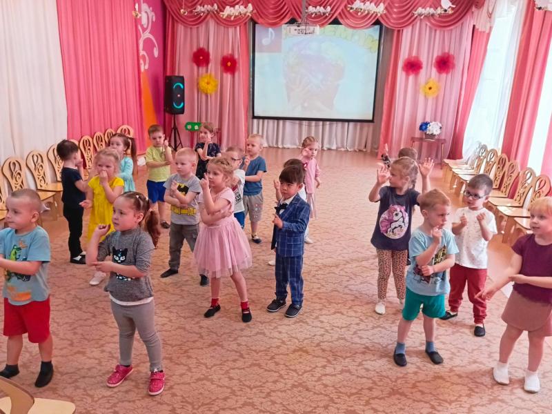 РАЗВЛЕЧЕНИЕ "ДЕНЬ ЗЕМЛИ" В ГРУППЕ № 4
