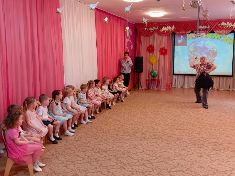 РАЗВЛЕЧЕНИЕ "ДЕНЬ ЗЕМЛИ" В ГРУППЕ № 9