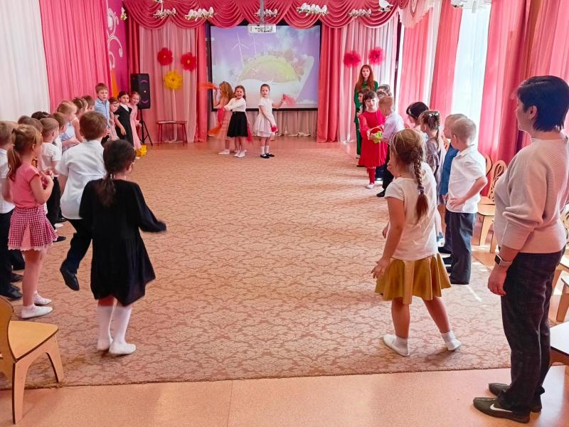 РАЗВЛЕЧЕНИЕ "ДЕНЬ ЗЕМЛИ" В ГРУППЕ № 11