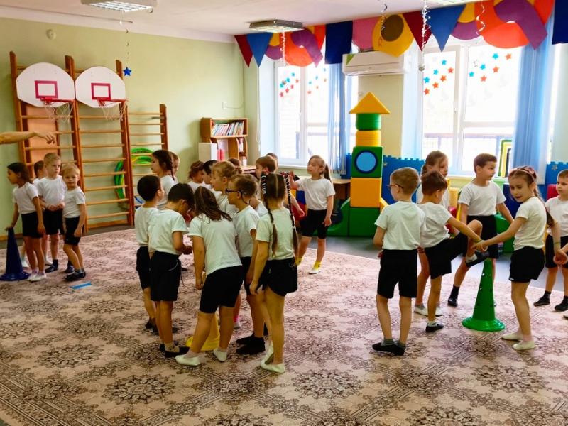 Спортивный праздник, посвящённый Дню космонавтики в 7 группе