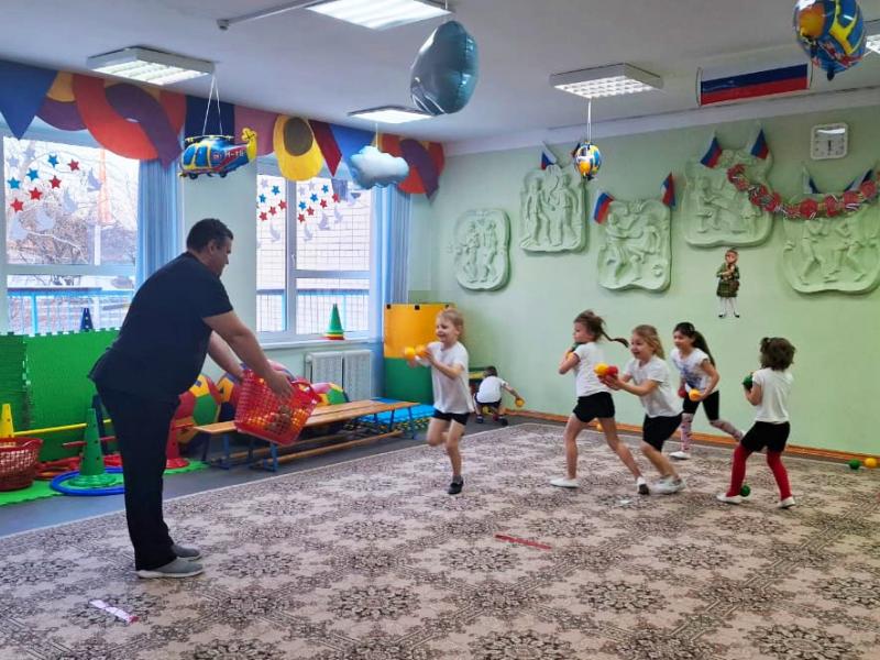 Спортивное развлечение к 23 февраля в группе № 5