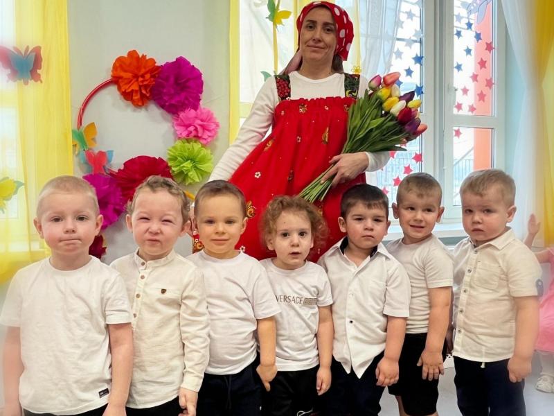Праздник к 8 марта в группе № 1