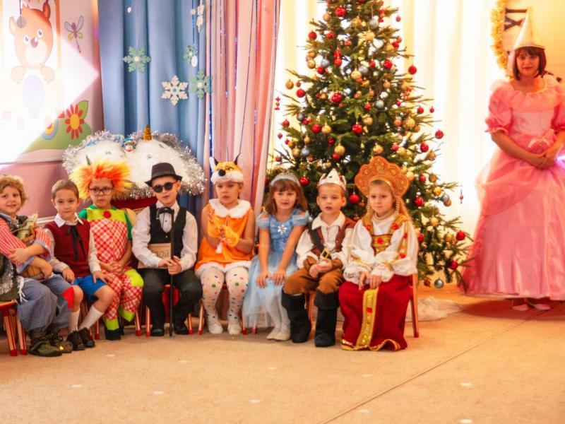 Новогодний праздник в группе № 3