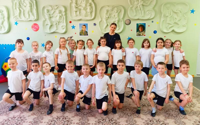 Спортивный праздник, посвящённый Дню космонавтики в 11 группе