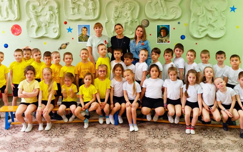 Спортивный праздник, посвящённый Дню космонавтики в группах 1 и 2